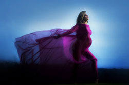 Maternity portrait in Tuscaloosa, Alabama. Taken by a Tuscaloosa photographer at North River Yatch Club.