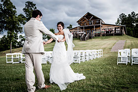Wedding photography at Timber Valley Lodge in Tuscaloosa, Alabama.